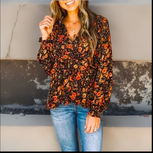 Gorgeous Floral Deep V Neck Flounce Design Gorgeous Formal Cow Girl Black Shirt - Picture 5 of 15